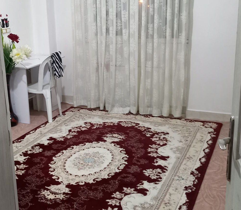 طبقه وسط شهرک ژوان تعاونی ۱۷ دو خوابه دو نبش