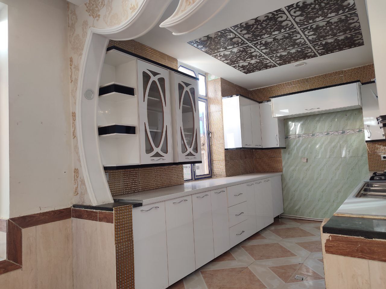 ساختمان یک طبقه روستای آهنگران